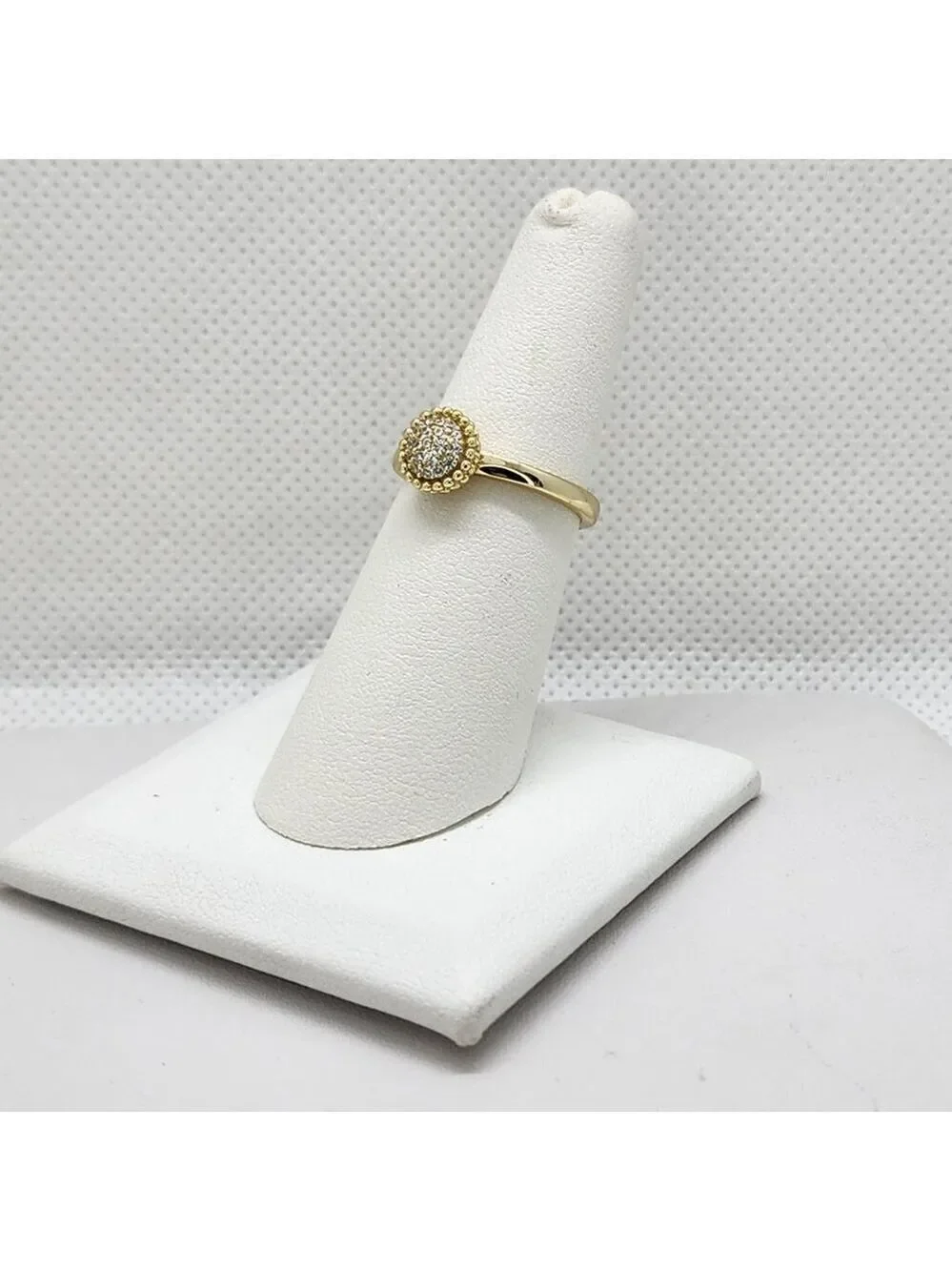 Brand New Sterling Silver 925 Round Cubic Zirconia Stones Ring